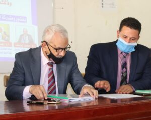 الدكتور محمود يوسف يحيي السيمنار العلمي الأول لقسم العلاقات العامة بإعلام الأزهر 2 الدكتور محمود يوسف والدكتور رمضان إبراهيم