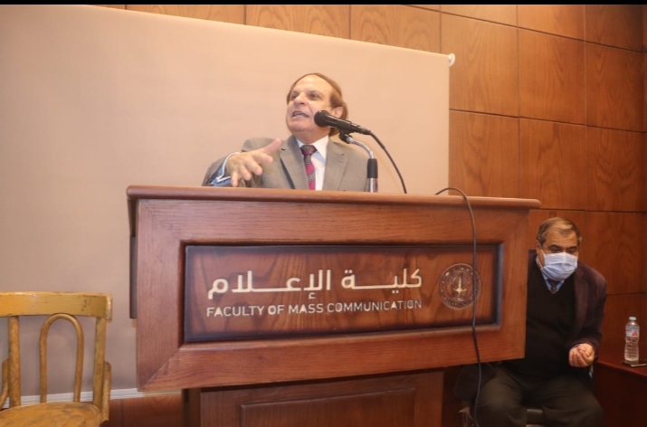 “وزير الإعلام الأسبق” ينبغي التكاتف بين الجهات المعنية للحفاظ على اللغة العربية