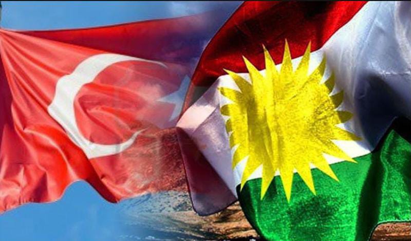 السلطات التركية تمحو الحروف الكردية من اللافتات 