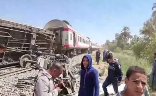انقلاب قطار القاهرة المنصورة